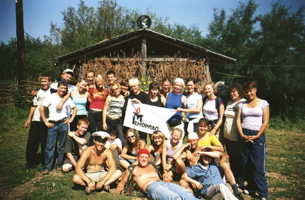 Смена волонтерского лагеря «Мемориала». 2004 г.