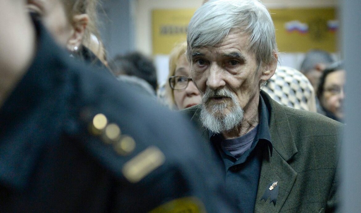 Юрий Дмитриев